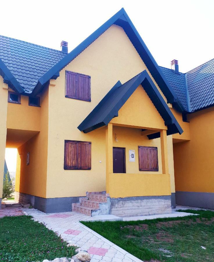 Apartments Darija Zabljak  Bagian luar foto