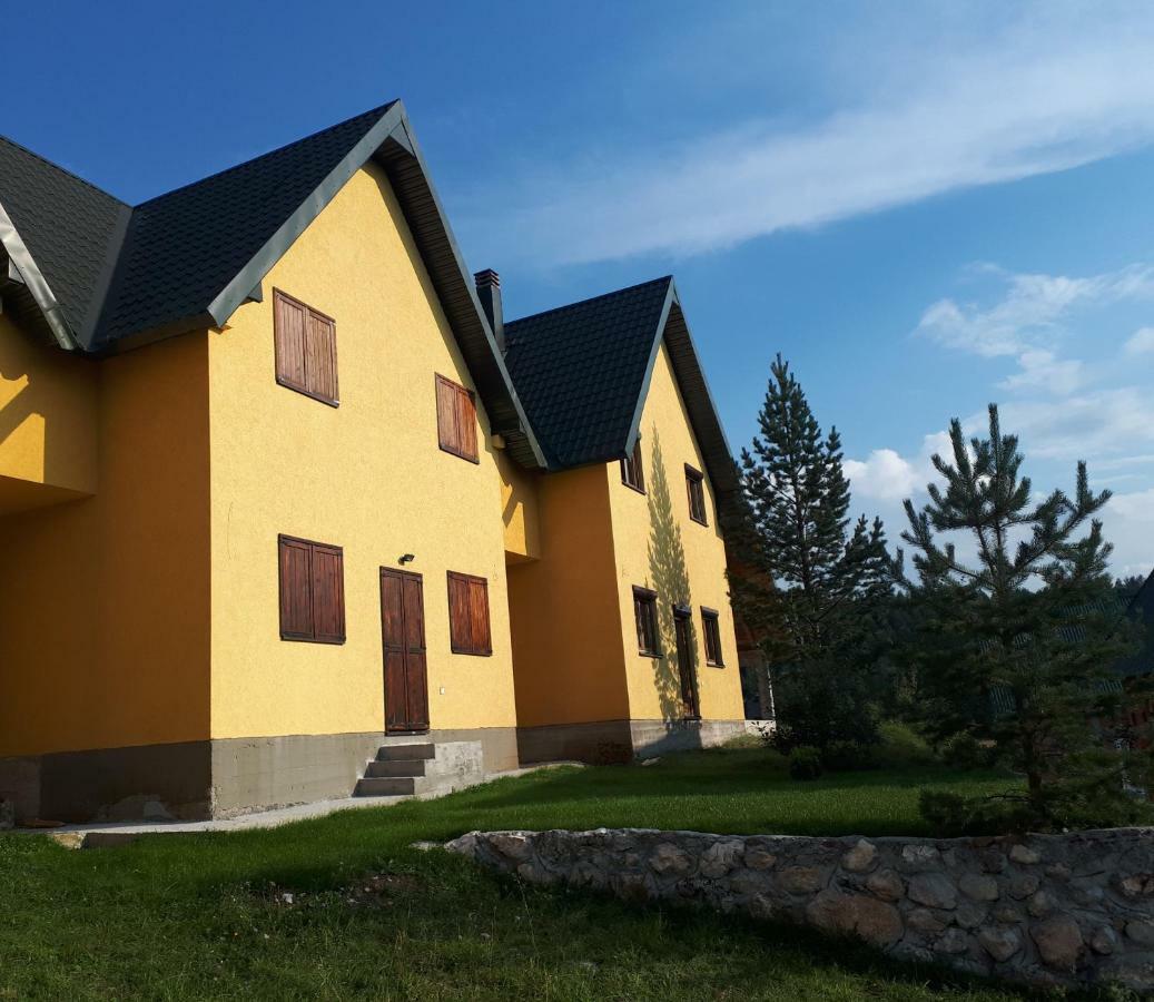 Apartments Darija Zabljak  Bagian luar foto